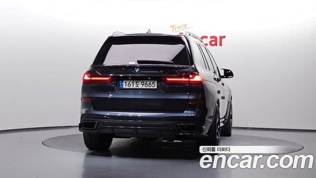 BMW X7 2020 — Photo 14/20