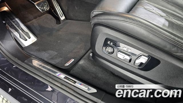BMW X7 2020 — Photo 11/20