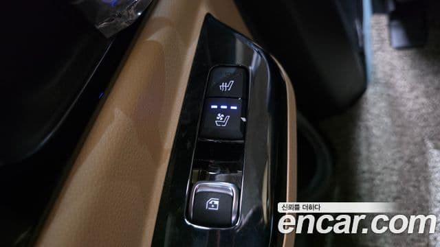 Kia Carnival 2020 — фото 18 из 20