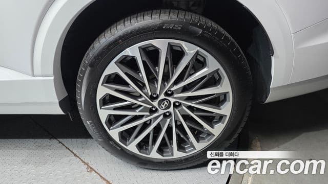 Hyundai Palisade 2025 — Photo 24/31