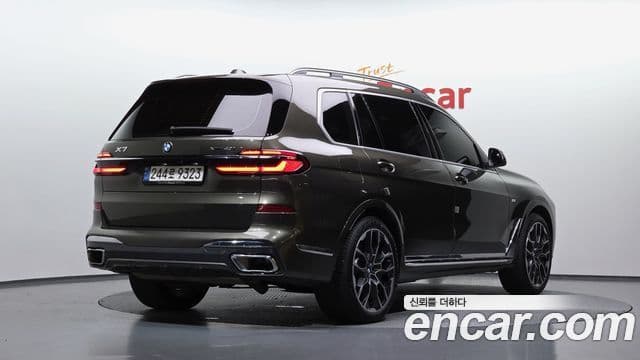 BMW X7 2023 — Şəkil 1/20