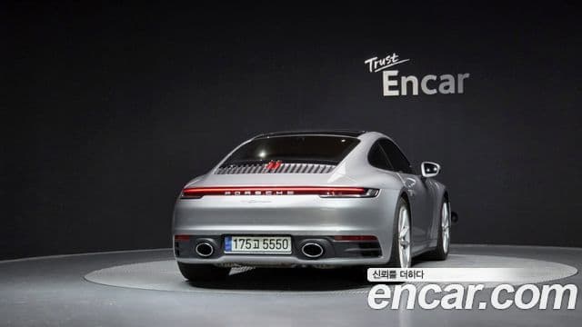 Porsche 911 2021 — фото 3 из 20