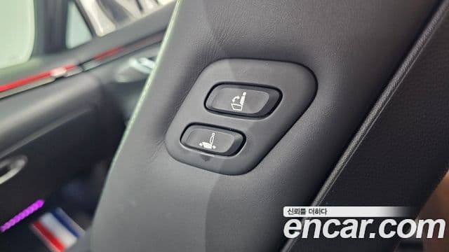 Genesis GV70 2021 — ფოტო 10/33