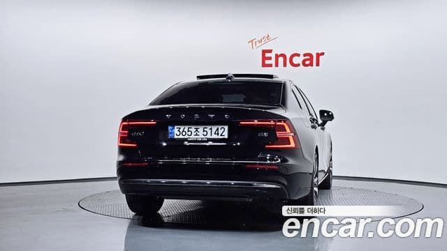Volvo S60 2024 — Şəkil 4/20