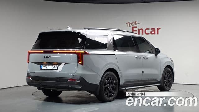 Kia Carnival 2025 — Şəkil 39/43