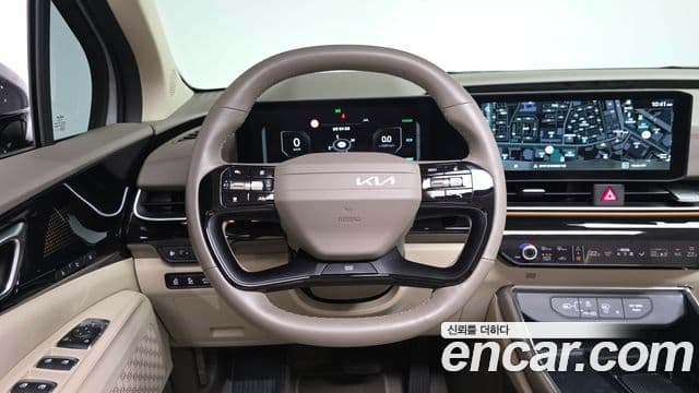 Kia Carnival 2025 — Şəkil 2/43