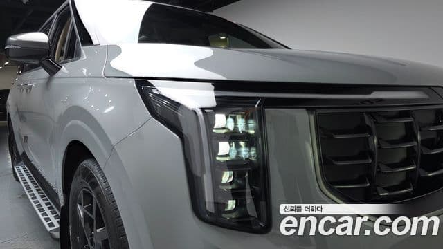 Kia Carnival 2025 — Şəkil 16/43