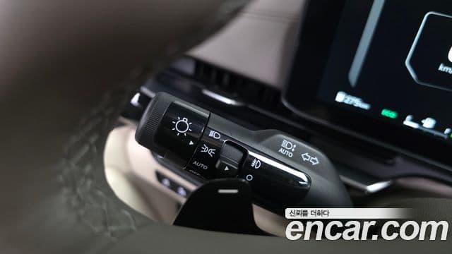 Kia Carnival 2025 — Şəkil 4/43
