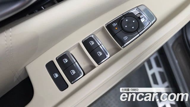 Kia Carnival 2025 — Şəkil 21/43