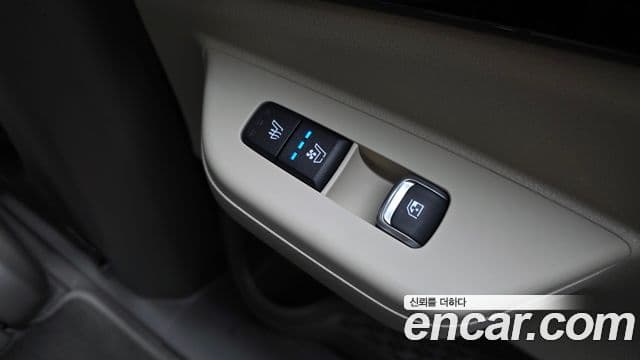 Kia Carnival 2025 — Şəkil 8/43