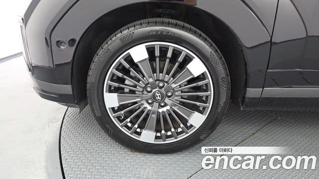Hyundai Santa Fe 2023 — ფოტო 5/20
