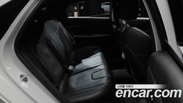 Hyundai Avante 2021 — ფოტო 11/20