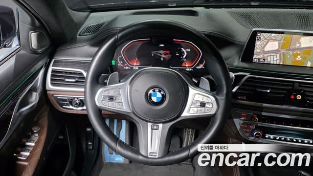 BMW 7 Series 2021 — Фото 13/20