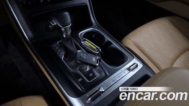 Kia Carnival 2021 — Фото 9/20