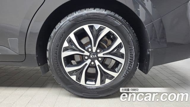 Kia Carnival 2021 — ფოტო 30/30