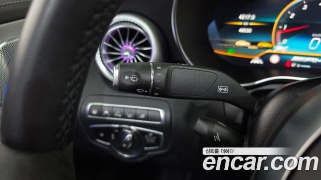 Mercedes-Benz C-Class 2021 — Photo 30/33