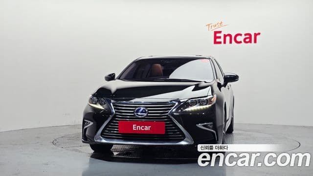 Lexus ES300h 2018 — Şəkil 14/20