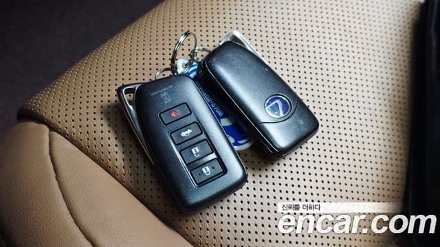 Lexus ES300h 2018 — Şəkil 5/20