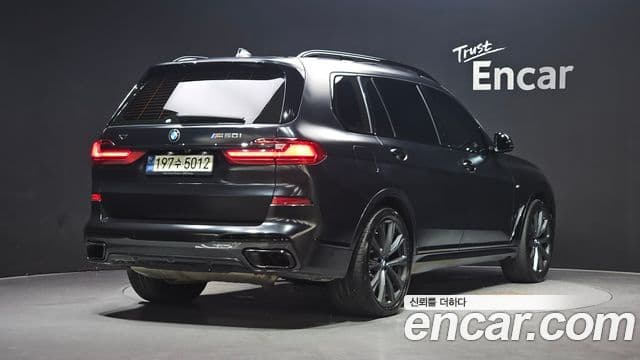 BMW X7 2021 — ფოტო 2/20