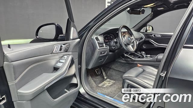 BMW X7 2021 — ფოტო 10/20