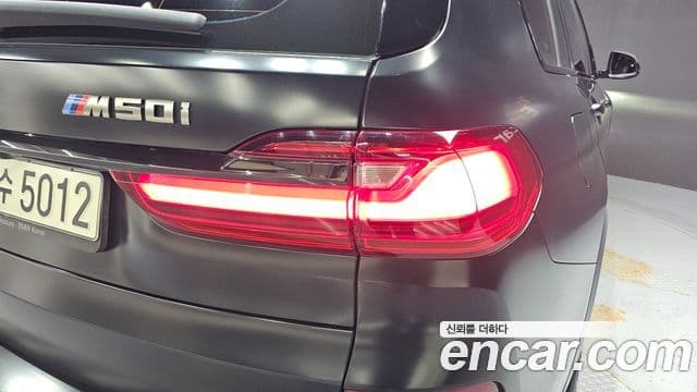 BMW X7 2021 — Photo 2/32