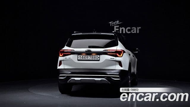 Kia Seltos 2019 — фото 4 из 20
