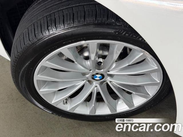 BMW 5 Series 2020 — ფოტო 20/20