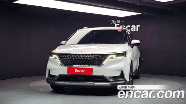 Kia Carnival 2023 — Фото 3/20