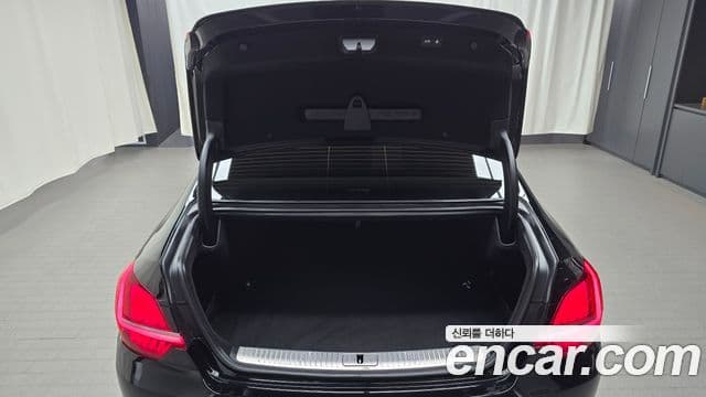 Kia The K9 2021 — Photo 8/34