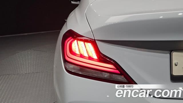 Genesis G70 2019 — Şəkil 27/33