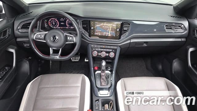 Volkswagen T-Roc 2021 — ფოტო 7/20