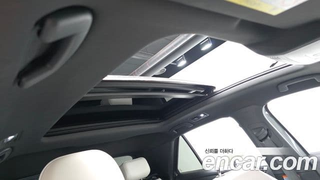 Volkswagen T-Roc 2021 — ფოტო 17/20