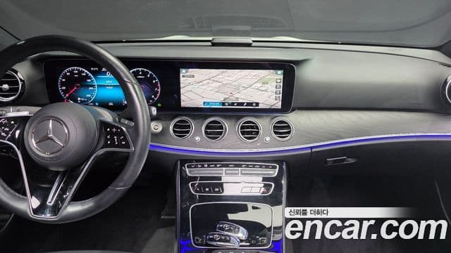 Mercedes-Benz E-Class 2022 — ფოტო 3/20