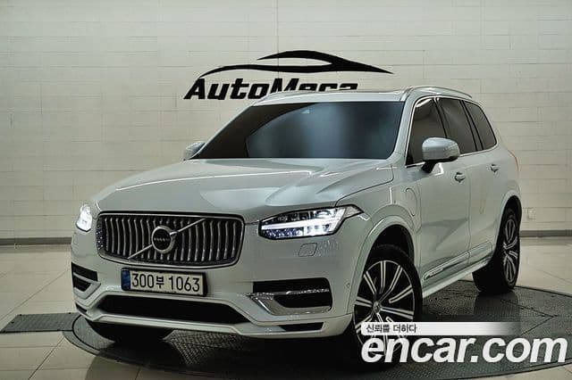 Volvo XC90 2021 — ფოტო 1/20