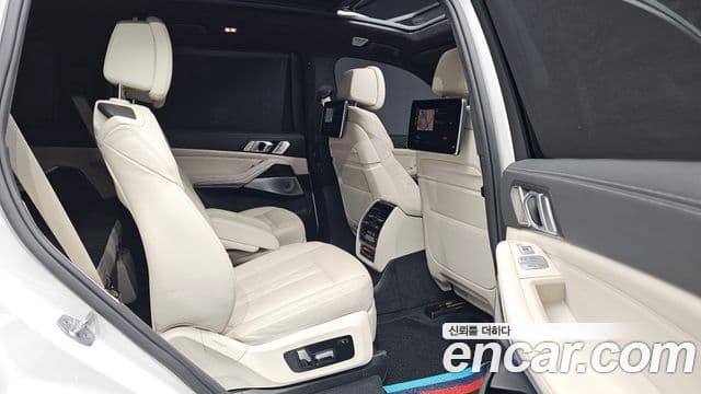 BMW X7 2022 — ფოტო 12/20