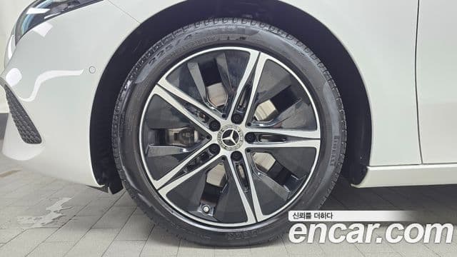 Mercedes-Benz A-Class 2024 — Şəkil 5/20