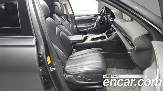 Genesis GV80 2020 — Photo 14/20