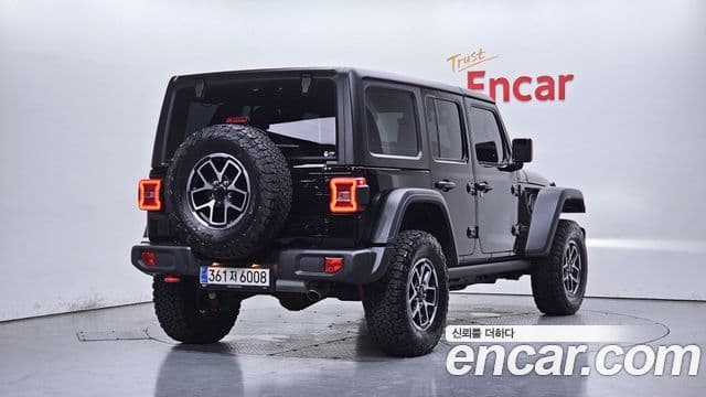 Jeep Wrangler 2024 — ფოტო 2/20