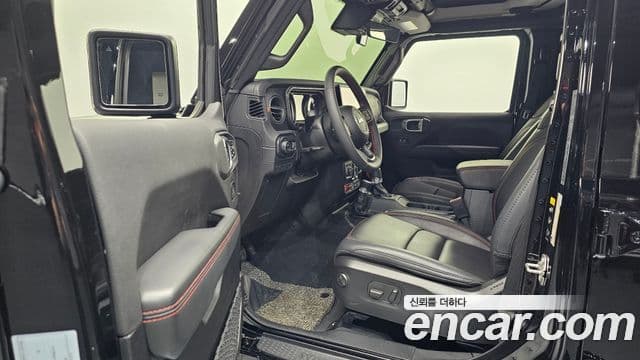 Jeep Wrangler 2024 — ფოტო 10/20