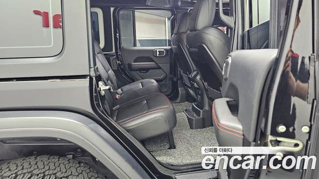 Jeep Wrangler 2024 — ფოტო 12/20