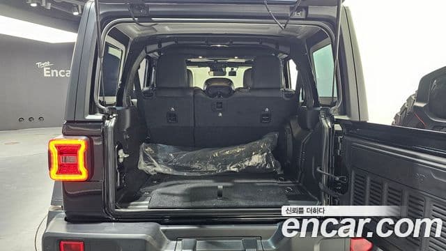 Jeep Wrangler 2024 — ფოტო 20/20
