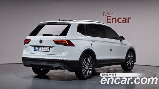 Volkswagen Tiguan Allspace 2020 — Фото 2/20