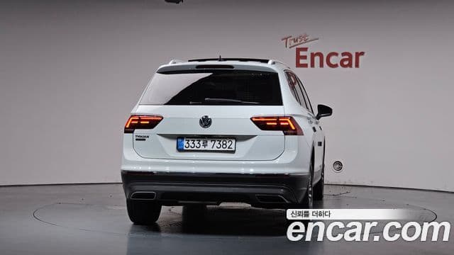 Volkswagen Tiguan Allspace 2020 — Фото 4/20