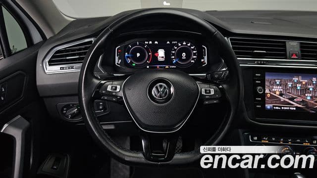 Volkswagen Tiguan Allspace 2020 — Фото 13/20