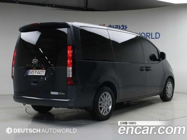 Hyundai Staria 2023 — ფოტო 1/20