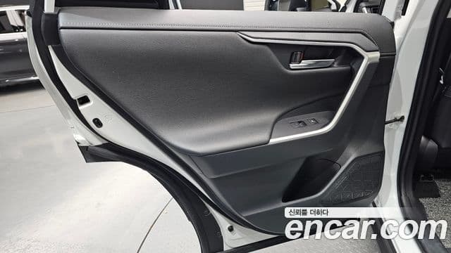 Toyota RAV4 2024 — Photo 27/30