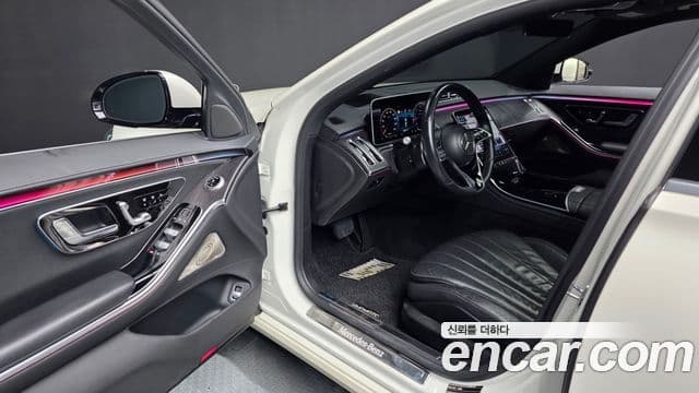 Mercedes-Benz S-Class 2021 — Photo 29/36
