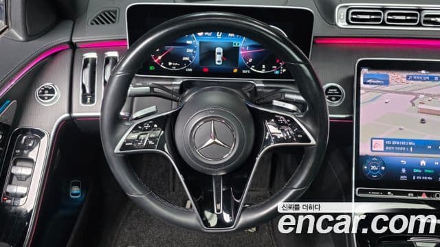 Mercedes-Benz S-Class 2021 — Photo 25/36