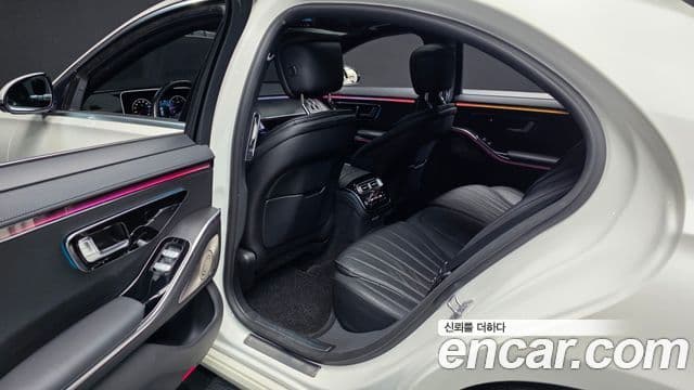 Mercedes-Benz S-Class 2021 — Photo 5/36