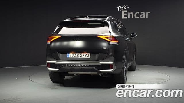 Kia Sportage 2022 — ფოტო 4/20